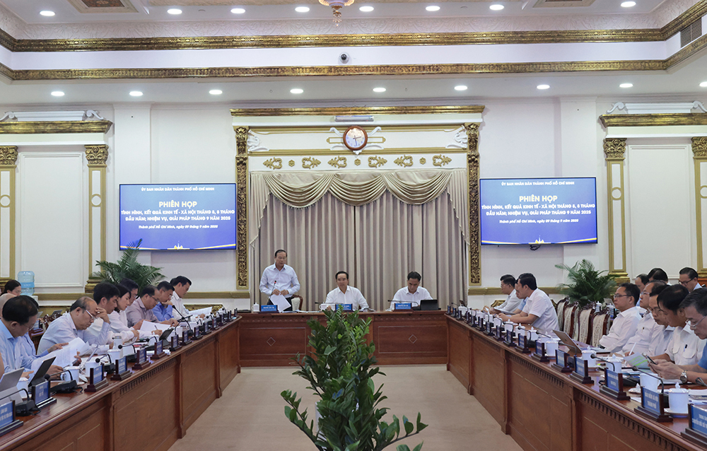 Thành phố Hồ Chí Minh: Kinh tế tăng trưởng tích cực, IIP tháng 8 ước tăng 4,3%